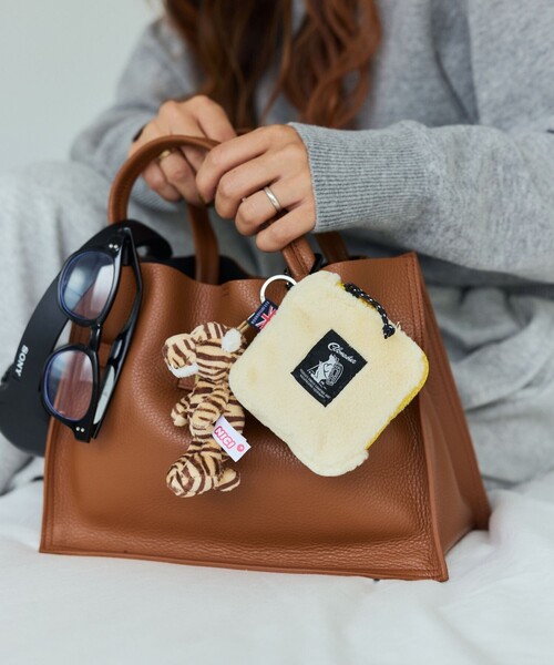 COBMASTER(コブマスター)の「Cobmaster/コブマスター 別注Fluffy L zip wallet フラッフィー Lジップ ウォレット(財布・レディース・ブラック/グリーン/ピンク/ラベンダー/ベージュ・ONE SIZE)」の1枚目の写真
