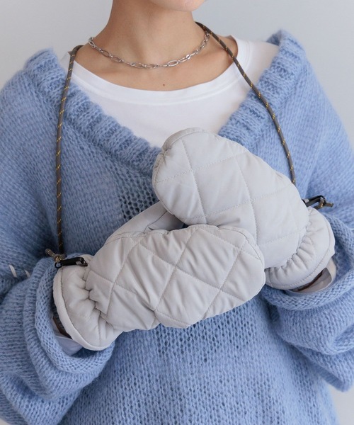 BAYFLOW（ベイフロー）の「[ギフトにもおすすめ]コード付きキルトフードミトン（手袋・レディース・ブラック/ライトグレー・FREE）」の18枚目の写真