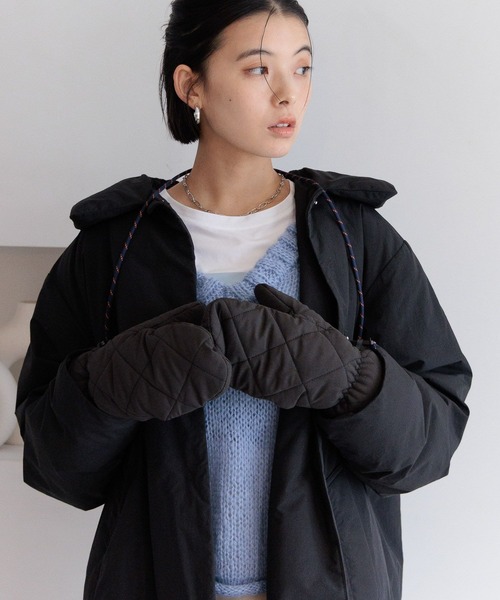 BAYFLOW（ベイフロー）の「[ギフトにもおすすめ]コード付きキルトフードミトン（手袋・レディース・ブラック/ライトグレー・FREE）」の19枚目の写真