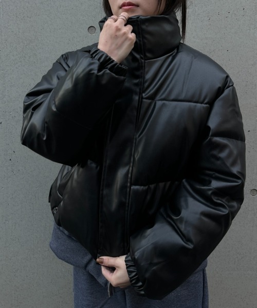 CELENA BEATS(セレナビーツ)の「フェイクレザー ミドル ダウンジャケット(ダウンジャケット/コート・レディース・ブラウン/ホワイト/ブラック・FREE)」の21枚目の写真