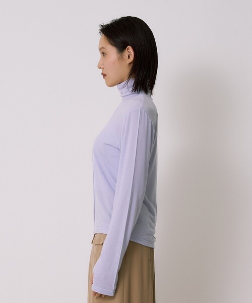 UNITED TOKYO（ユナイテッドトウキョウ）の「Cashmere Silk Turtle Neck Jersey｜ウォッシャブル/保温/レイヤード/オフィスカジュアル/冬服（Tシャツ/カットソー・レディース・アイボリー/ラベンダー/ブラック・FREE）」の11枚目の写真