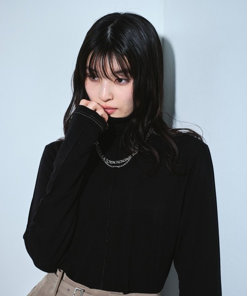 UNITED TOKYO（ユナイテッドトウキョウ）の「Cashmere Silk Turtle Neck Jersey｜ウォッシャブル/保温/レイヤード/オフィスカジュアル/冬服（Tシャツ/カットソー・レディース・アイボリー/ラベンダー/ブラック・FREE）」の2枚目の写真