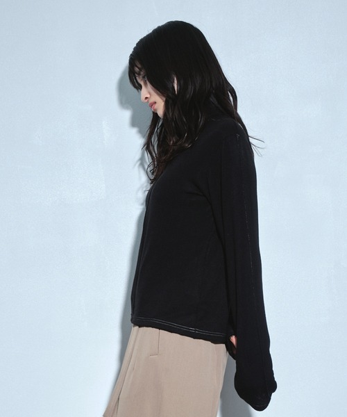 UNITED TOKYO(ユナイテッドトウキョウ)の「Cashmere Silk Turtle Neck Jersey|ウォッシャブル/保温/レイヤード/オフィスカジュアル(Tシャツ/カットソー・レディース・アイボリー/ラベンダー/ブラック・FREE)」の17枚目の写真