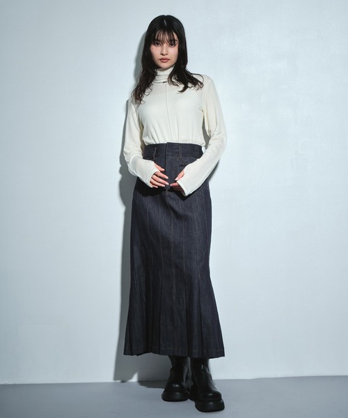UNITED TOKYO(ユナイテッドトウキョウ)の「Cashmere Silk Turtle Neck Jersey|ウォッシャブル/保温/レイヤード/オフィスカジュアル(Tシャツ/カットソー・レディース・アイボリー/ラベンダー/ブラック・FREE)」の21枚目の写真