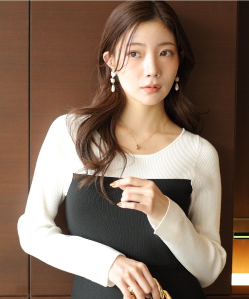 Apuweiser-riche(アプワイザーリッシェ)の「袖レースビスチェ切替ワンピース(ワンピース・レディース・ブラック/グレイッシュベージュ/ブラック系その他・2/1)」の13枚目の写真