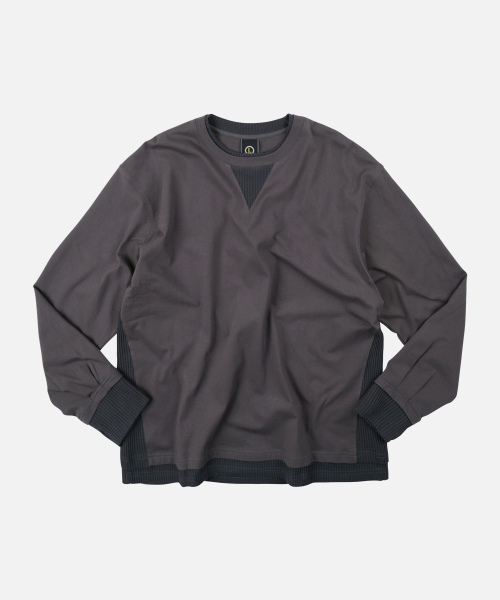 FRIZMWORKS(フリズムワークス)の「RN LONG SLEEVE TEE _ DARK GRAY(Tシャツ/カットソー・メンズ・その他・SMALL/MEDIUM/LARGE/X-LARGE)」の1枚目の写真
