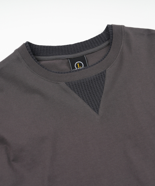 FRIZMWORKS(フリズムワークス)の「RN LONG SLEEVE TEE _ DARK GRAY(Tシャツ/カットソー・メンズ・その他・SMALL/MEDIUM/LARGE/X-LARGE)」の3枚目の写真