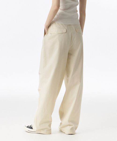 MUSINSA STANDARD WOMAN（ムシンサスタンダードウーマン）の「ウィメンズコットンパラシュートパンツ[クリーム]（スウェットパンツ・レディース・その他・30/24/26/28/22）」の4枚目の写真