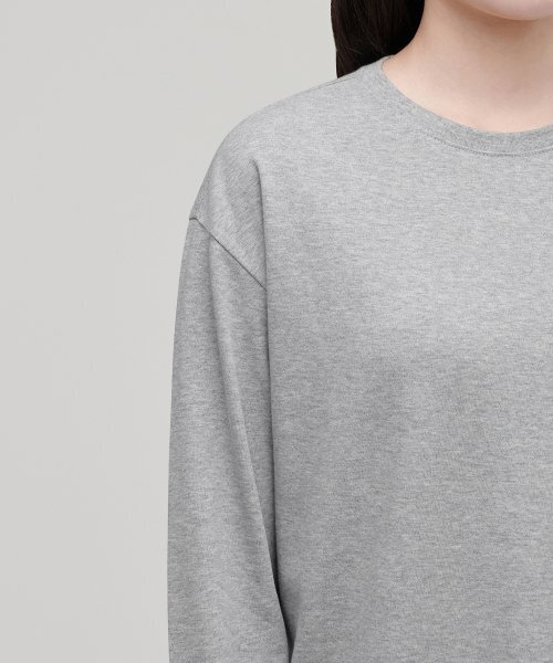 MUSINSA STANDARD WOMAN（ムシンサスタンダードウーマン）の「ウィメンズリラックスクルーネック長袖Tシャツ[ミディアムグレー]（Tシャツ/カットソー・レディース・その他・SMALL/MEDIUM/LARGE/X-SMALL）」の5枚目の写真