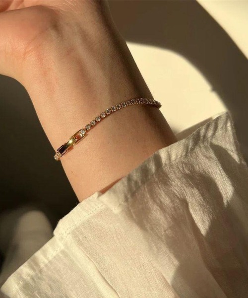 yu-ka（ユーカ）の「YU-KA:ラインストーンブレスレット line stone bracelet（ブレスレット・レディース・ゴールド/シルバー/マルチ・FREE）」の2枚目の写真