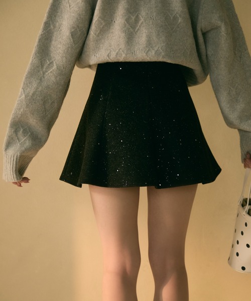TITTY&CO.（ティティーアンドコー）の「ラメフレアミニスカート（スカート・レディース・ブラック/グレー・FREE）」の4枚目の写真