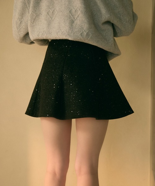 TITTY&CO.（ティティーアンドコー）の「ラメフレアミニスカート（スカート・レディース・ブラック/グレー・FREE）」の7枚目の写真