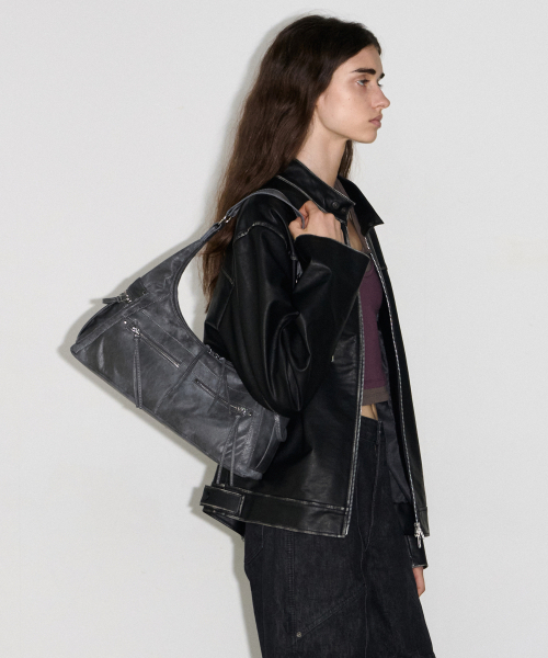 FENNEC（フェネック）の「READY HOBO BAG - METAL GREY（ショルダーバッグ・レディース・その他・FREE）」の2枚目の写真