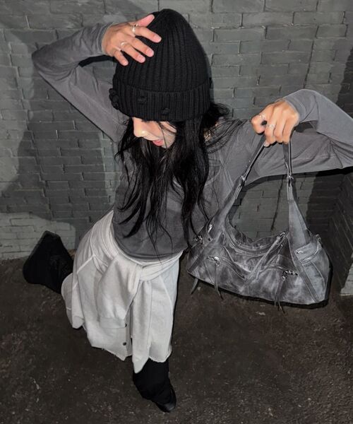 FENNEC（フェネック）の「READY HOBO BAG - METAL GREY（ショルダーバッグ・レディース・その他・FREE）」の12枚目の写真