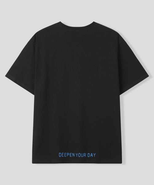 BLACK MOMENT（ブラックモーメント）の「ソロナ ミニ OG ロゴTシャツ [ブラック]（Tシャツ/カットソー・メンズ・ブラック・SMALL/MEDIUM/LARGE）」の3枚目の写真