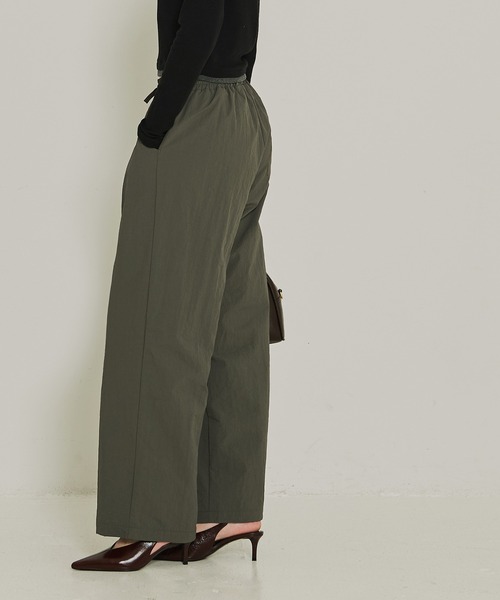 coca(coca)(コカ)の「【DAILY WARM】ナイロン微起毛タックパンツ(その他パンツ・レディース・ブラック/カーキ・L/M/S)」の8枚目の写真