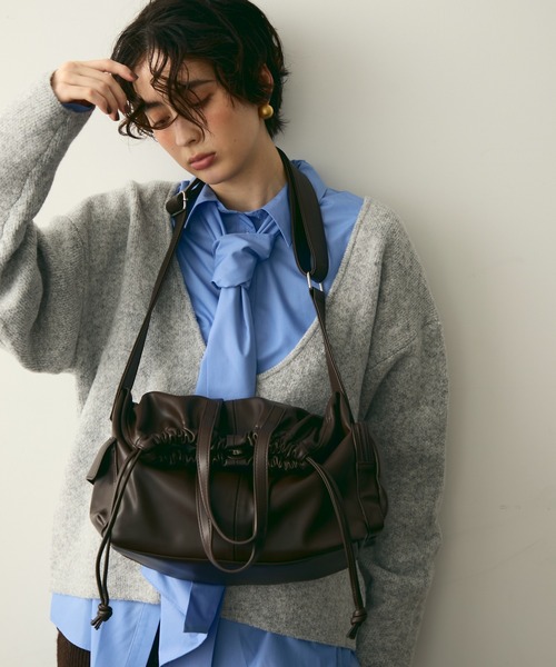 Trish(トリッシュ)の「サイドポケット2WAYBAG(ショルダーバッグ・レディース・ブラウン/ブラック・FREE)」の12枚目の写真