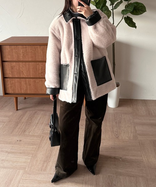MUHET(ミュエータ)の「reversible synthetic leather & boa jacket / リバーシブル合皮ブルゾン(ブルゾン・レディース・ブラウン/ブラック・SMALL/MEDIUM/LARGE)」の9枚目の写真