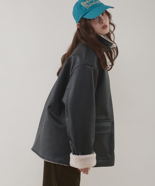 MUHET(ミュエータ)の「reversible synthetic leather & boa jacket / リバーシブル合皮ブルゾン(ブルゾン・レディース・ブラウン/ブラック・SMALL/MEDIUM/LARGE)」の13枚目の写真