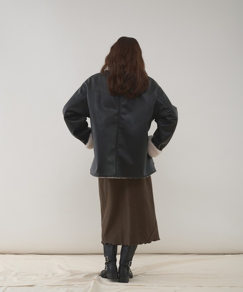 MUHET(ミュエータ)の「reversible synthetic leather & boa jacket / リバーシブル合皮ブルゾン(ブルゾン・レディース・ブラウン/ブラック・SMALL/MEDIUM/LARGE)」の21枚目の写真