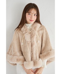 【ZOZO限定】フェイクファーパール装飾ポンチョ