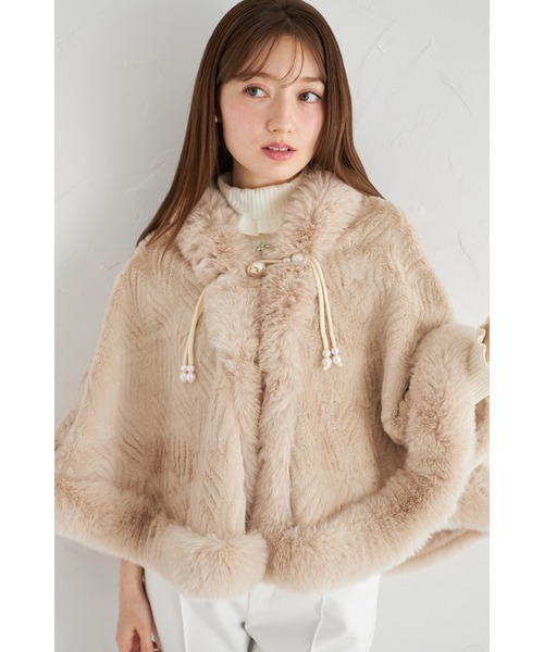 美品 ALEXANDER McQUEEN 38 フェイクファー ポンチョ Newjoy / ポンチョタイプ フェイクファー コート ブラック/ホワイト