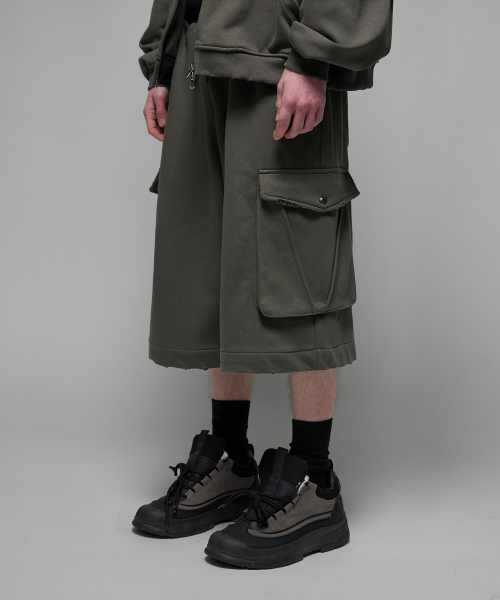 HEDER HELEN(ヘダーヘレン)の「Damage cargo bermuda PT charcoal(その他パンツ・レディース・その他・SMALL/MEDIUM)」の1枚目の写真