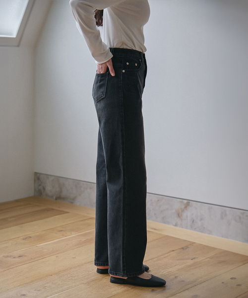 VEM.VER（ベンバー）の「セミワイドデニムパンツ_ブラック（デニムパンツ・レディース・ブラック・SMALL/MEDIUM）」の3枚目の写真