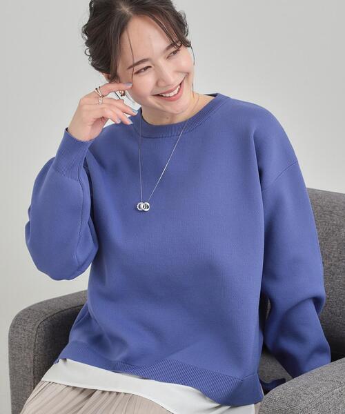 SHOO・LA・RUE（シューラルー）の「【洗濯機可/S-LL】さらに軽くなった スポンディッシュ裾フェイクトップス（ニット/セーター・レディース・ネイビー/イエロー/ピンク系/サックスブルー/パープル系4・01/04/02/03）」の4枚目の写真