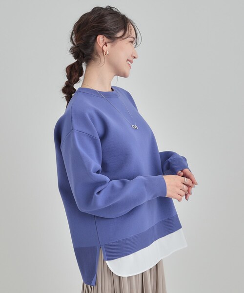 SHOO・LA・RUE（シューラルー）の「【洗濯機可/S-LL】さらに軽くなった スポンディッシュ裾フェイクトップス（ニット/セーター・レディース・ネイビー/イエロー/ピンク系/サックスブルー/パープル系4・01/04/02/03）」の12枚目の写真