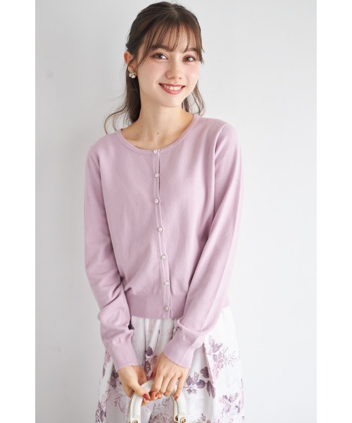 tocco closet(トッコ クローゼット)の「しっとり保湿シアバター加工&ハンドウォッシュ♪ビジュー釦ニットカーディガン(カーディガン/ボレロ・レディース・ラベンダー/サックスブルー/アイボリー/ブラック・M)」の7枚目の写真