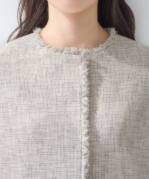 INDIVI（インディヴィ）の「【軽量／セレモニー／SETUP可能】ストレッチツイードジャケット（ノーカラージャケット・レディース・ホワイト系4/ベージュ系その他7/ネイビー系3・40/38/36/15 /13/05/19/12）」の10枚目の写真