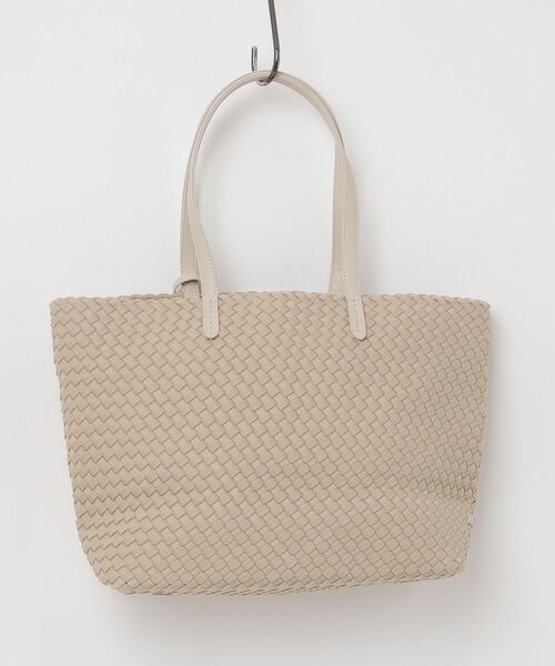 NAGHEDI(ナゲディ)の「NAGHEDI Jetsetter Small Tote ナケディ メッシュ ジェットセッター スモール トートバッグ(トートバッグ・レディース・ベージュ/クリーム/ブラック・FREE)」の19枚目の写真