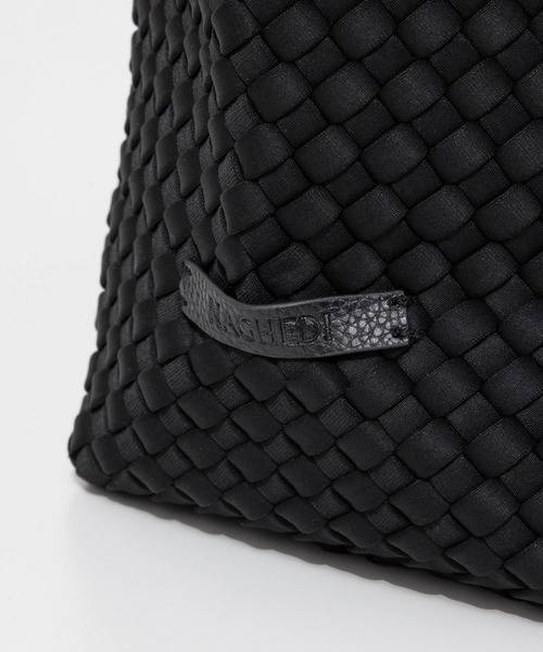NAGHEDI(ナゲディ)の「NAGHEDI Jetsetter Small Tote ナケディ メッシュ ジェットセッター スモール トートバッグ(トートバッグ・レディース・ベージュ/クリーム/ブラック・FREE)」の11枚目の写真