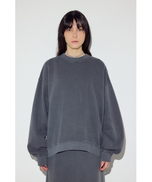 AZUL by moussy(アズールバイマウジー)の「ピグメント起毛裏毛クルーネックトップス(スウェット・レディース・ベージュ/ライトブラック・MEDIUM/SMALL)」の22枚目の写真