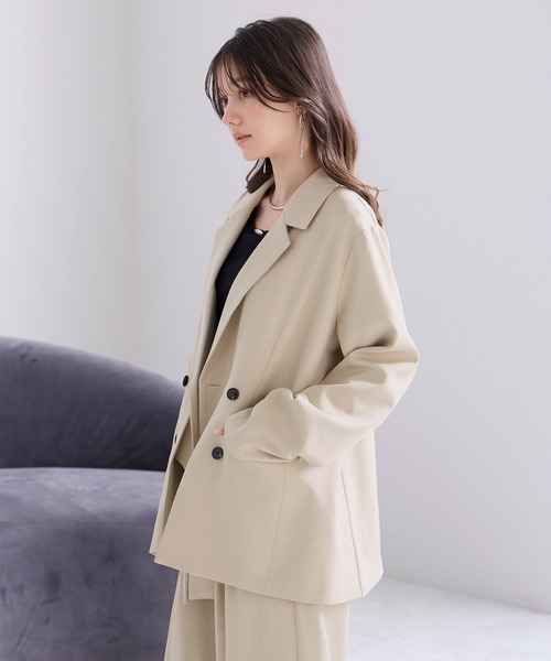 Elishe（エリシェ）の「デザインテーラードジャケット（テーラードジャケット・レディース・ベージュ系/アイボリー/チャコールグレー・FREE）」の4枚目の写真