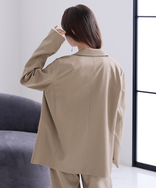 Elishe（エリシェ）の「デザインテーラードジャケット（テーラードジャケット・レディース・ベージュ系/アイボリー/チャコールグレー・FREE）」の11枚目の写真