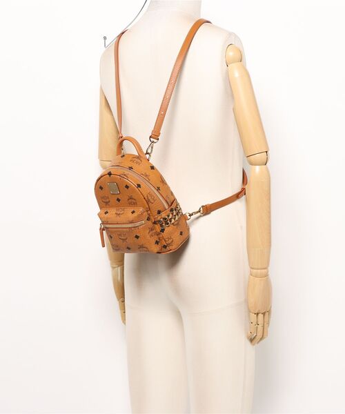 MCM（エムシーエム）の「MCM/エムシーエム/Stark Bebe Boo SideStuds Backpack（バックパック/リュック・レディース・キャメル・F）」の11枚目の写真