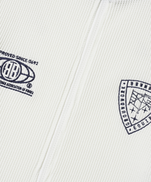 BROWNBREATH（ブラウンブレス）の「B SQUAD TRACK JACKET - OFF WHITE（ナイロンジャケット・レディース・その他・S/M/XL）」の5枚目の写真