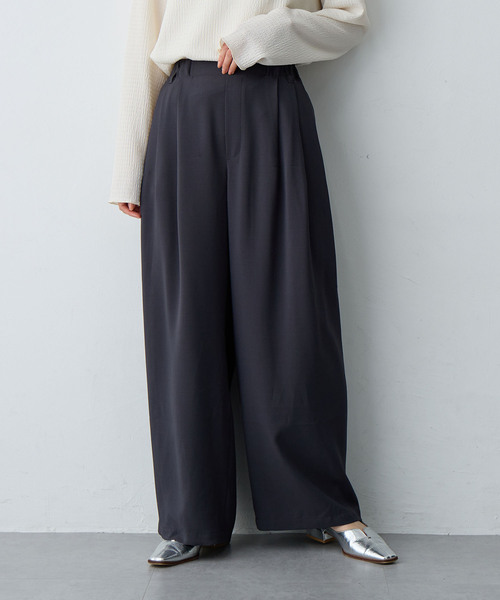 anyfee(エニフィー)の「【anyfee×HINAコラボ】サマラク多タックワイドパンツ(2026SS)(その他パンツ・レディース・ネイビー/ベージュ/チャコール/アイボリー・4L1/3L1/5L/4L/5L1/3L/LL)」の20枚目の写真