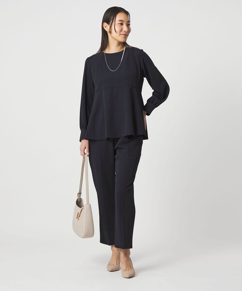 A DAY IN THE LIFE UNITED ARROWS(アデイインザライフユナイテッドアローズ)の「ペプラムブラウス+パンツ ‐ウォッシャブル‐ <A DAY IN THE LIFE>(ワンピース・レディース・ネイビー・36/38)」の2枚目の写真