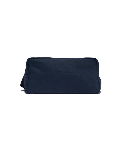 F/CE. (エフシーイー)の「F/CE. TEXTURED TWILL FUROSHIKI 2WAY SHOULDER / エフシーイー テクスチャード ツイル フロシキ 2ウェイ ショルダー(ショルダーバッグ・メンズ・ブラック/ネイビー・FREE)」の7枚目の写真