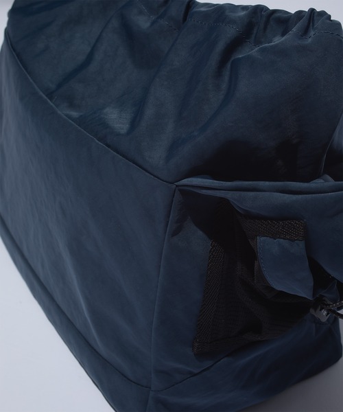 F/CE. (エフシーイー)の「F/CE. TEXTURED TWILL FUROSHIKI 2WAY SHOULDER / エフシーイー テクスチャード ツイル フロシキ 2ウェイ ショルダー(ショルダーバッグ・メンズ・ブラック/ネイビー・FREE)」の16枚目の写真