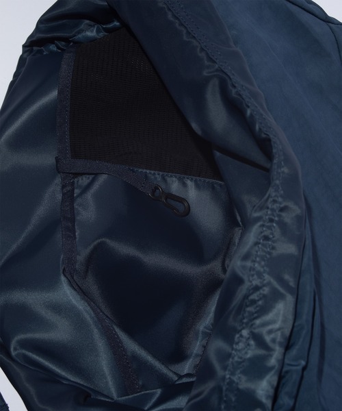 F/CE. (エフシーイー)の「F/CE. TEXTURED TWILL FUROSHIKI 2WAY SHOULDER / エフシーイー テクスチャード ツイル フロシキ 2ウェイ ショルダー(ショルダーバッグ・メンズ・ブラック/ネイビー・FREE)」の19枚目の写真