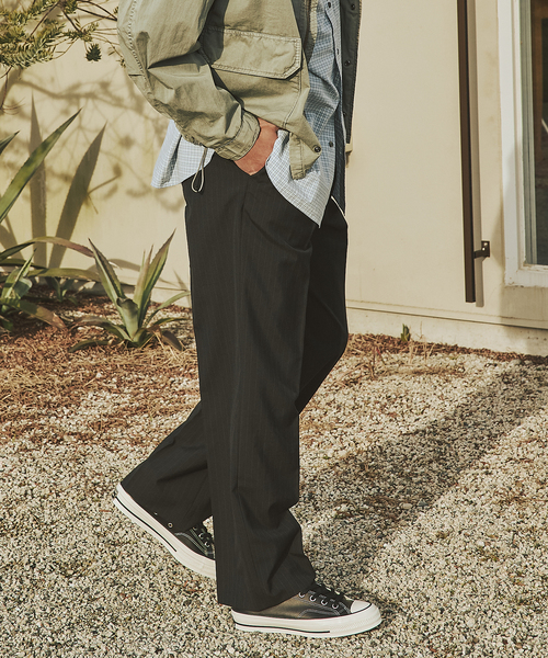 JOURNAL STANDARD（ジャーナルスタンダード）の「T/W ストライプ 2タック トラウザー スラックス（スラックス・メンズ・チャコールグレー/ブラック・MEDIUM/LARGE）」の7枚目の写真