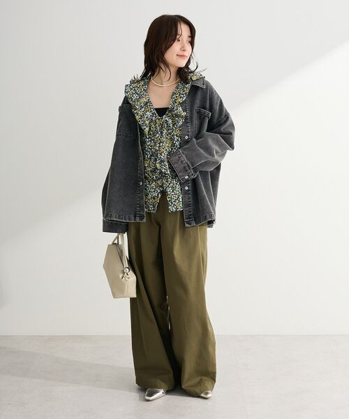 Green　Parks（グリーンパークス）の「デニムシャツブルゾン（デニムジャケット・レディース・ブラック/ライトインディゴブルー・FREE）」の4枚目の写真