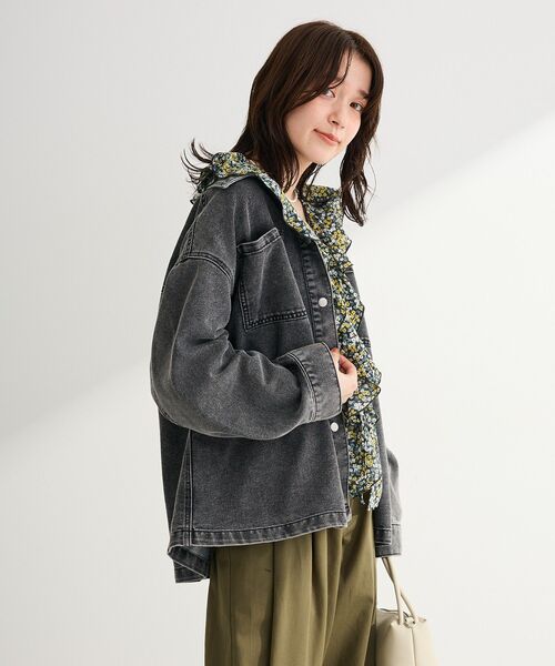 Green　Parks（グリーンパークス）の「デニムシャツブルゾン（デニムジャケット・レディース・ブラック/ライトインディゴブルー・FREE）」の7枚目の写真