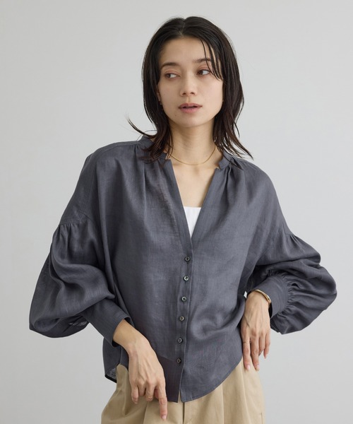 SALON adam et rope'（サロン アダム エ ロペ）の「GENTLE LINEN クロップドギャザーブラウス（シャツ/ブラウス・レディース・ホワイト/ブラック/ピンク/グレー・FREE）」の16枚目の写真