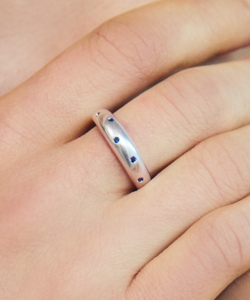 TEN.(テン)の「【新作】SILVER925 ポルカリング (シンセティックサファイア)(リング・レディース・シルバー・#9/#11/#13/#15/#7)」の2枚目の写真