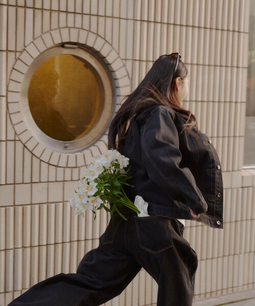 WHIMSIC（ウィムジック）の「【WHIMSIC/2サイズ展開/SETUP対応】サイドタックデニムパンツ（デニムパンツ・レディース・インディゴブルー/ブルー/ブラック・1/2）」の6枚目の写真